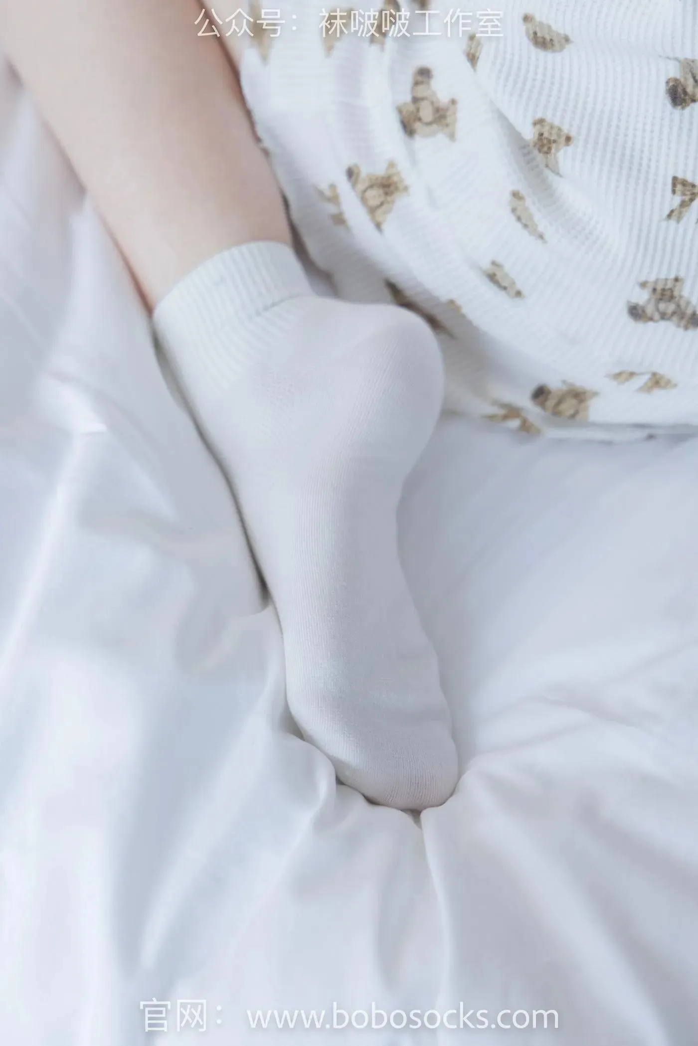 [BoBoSocks袜啵啵]NO.101 苏苏-板鞋、白棉袜、裸足 [140P]插图3